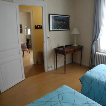 维尔格尼斯曼赛勒斯度假屋 *