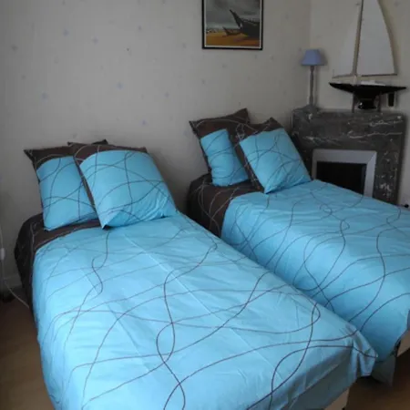 维尔格尼斯曼赛勒斯度假屋 *